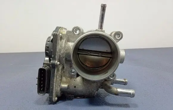 Hyundai ix35 Throttle body valve 351002B300