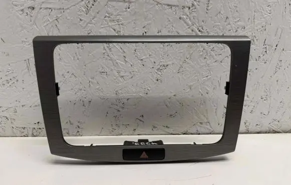 Volkswagen PASSAT B7 Radio/GPS head unit trim 3AA858069H
