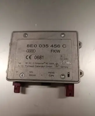 Audi A8 S8 D3 4E Antenna control unit 8E0035456C 09104112