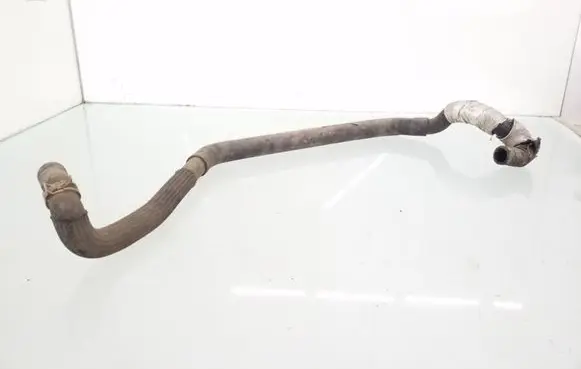 Nissan Navara D40 Engine coolant pipe/hose