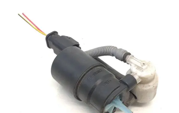 Citroen Berlingo Windscreen/windshield washer pump 9643447980 9645163380 9641553880
