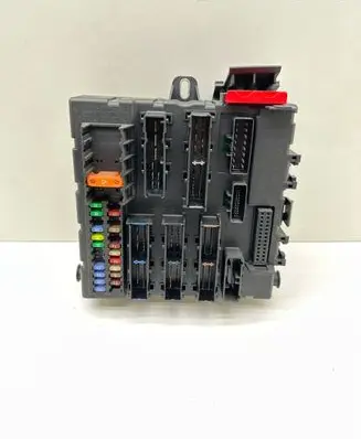 Opel Signum Fuse box set 13205777