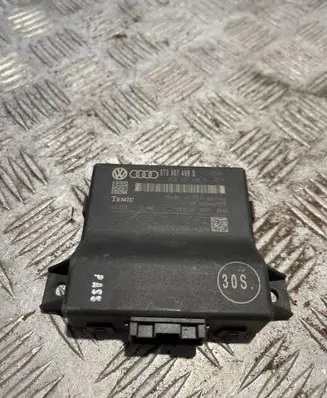 Audi A4 S4 B8 8K Gateway control module 8T0907468D