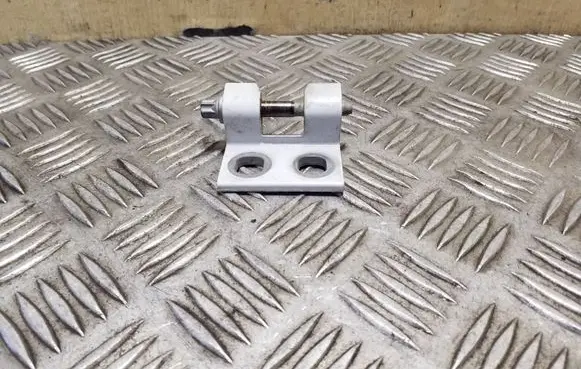 Mini Cooper Countryman R60 Front door lower hinge 