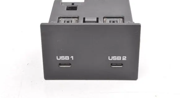 Porsche Cayenne (9Y0 9Y3) USB socket connector 9Y0035736A