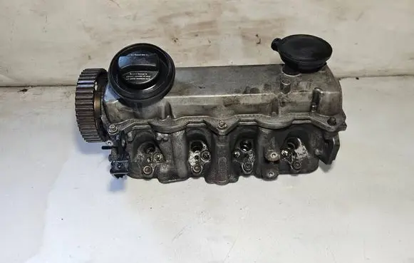 Skoda Fabia Mk1 (6Y) Engine head 038103373E