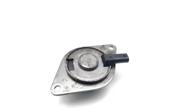 Opel Corsa D Camshaft vanos timing valve 55562223 140312B 148766