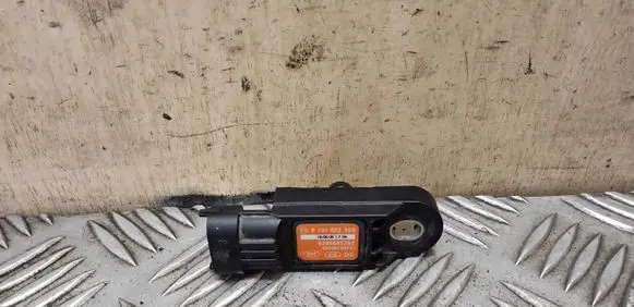 Nissan X-Trail T31 Air pressure sensor 0281002958 8200685363