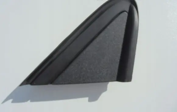 Seat Arona Front door glass trim molding 6F9853274C