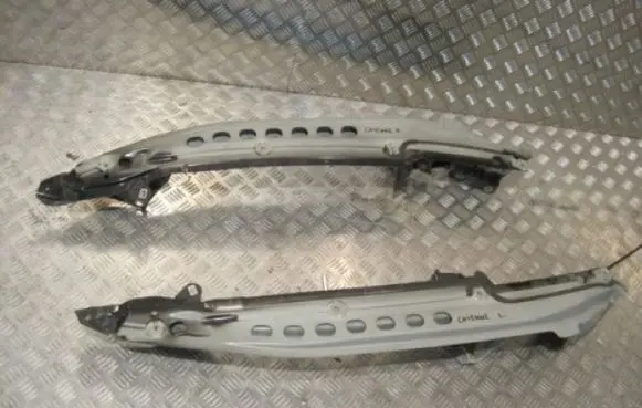 Porsche Cayenne (9Y0 9Y3) Bumper support mounting bracket corner 