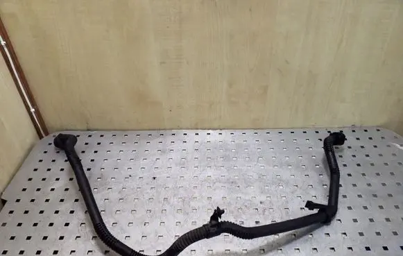 Peugeot 3008 I Breather hose/pipe 