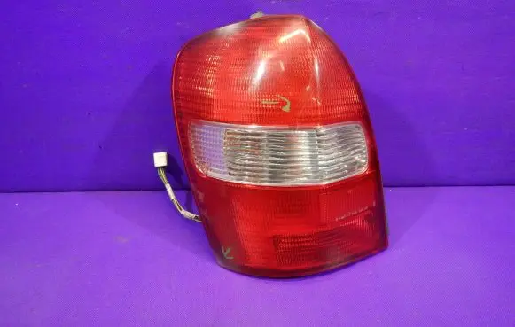 Mazda 323 Rear/tail lights