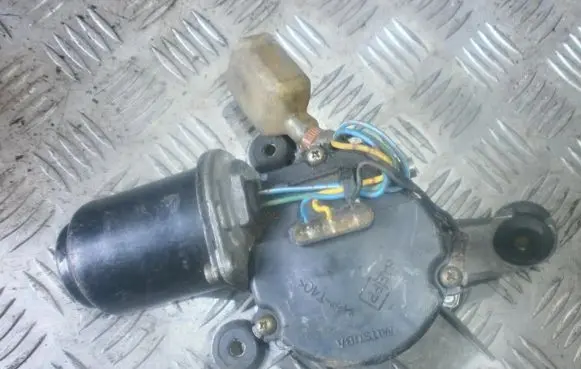 Subaru Forester SF Wiper motor