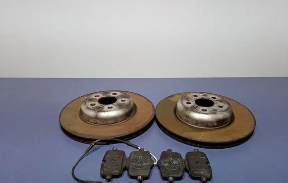 BMW iX Rear brake disc