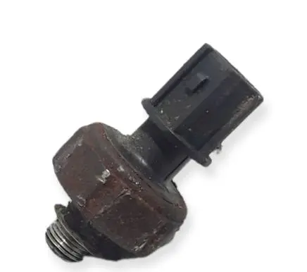 Nissan X-Trail T30 Oil pressure sensor 