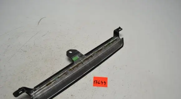 Volvo V70 Third/center stoplight 8658948