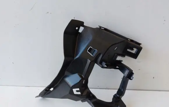 BMW 1 F20 F21 Front bumper mounting bracket 7371739