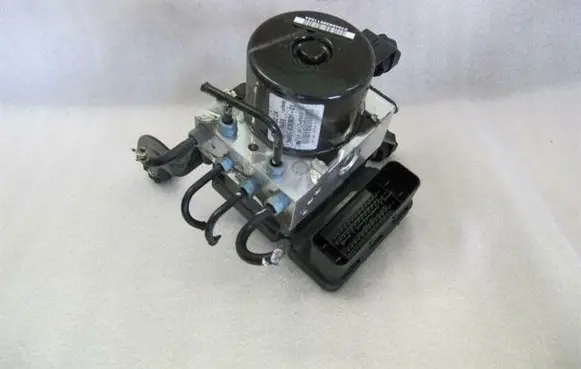 BMW 1 F20 F21 ABS Pump 6793936 34516862250