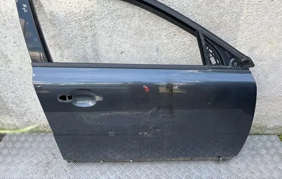 Volvo V70 Front door