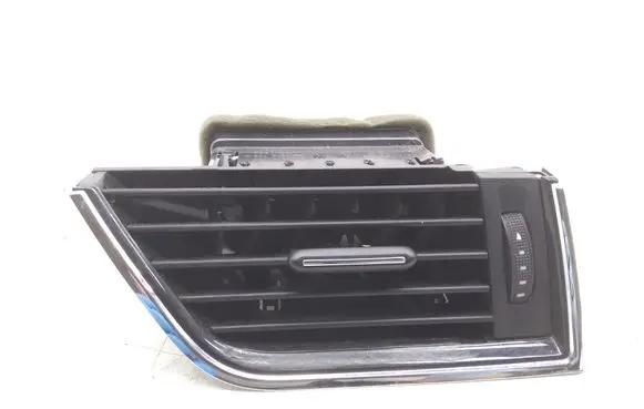 Skoda Octavia Mk3 (5E) Dashboard side air vent grill/cover trim 5E0819702