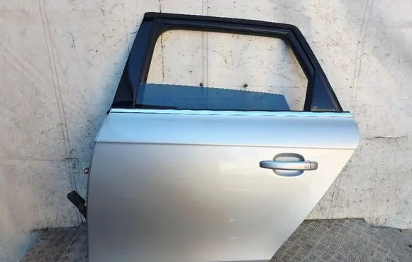Rear door