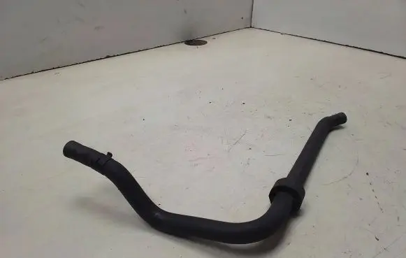 Volkswagen Touran I Engine coolant pipe/hose