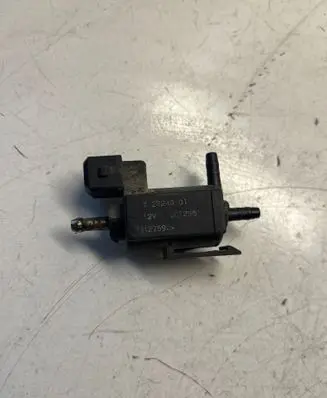 Volvo S70 V70 V70 XC Turbo solenoid valve 72224001 00T258 1275924