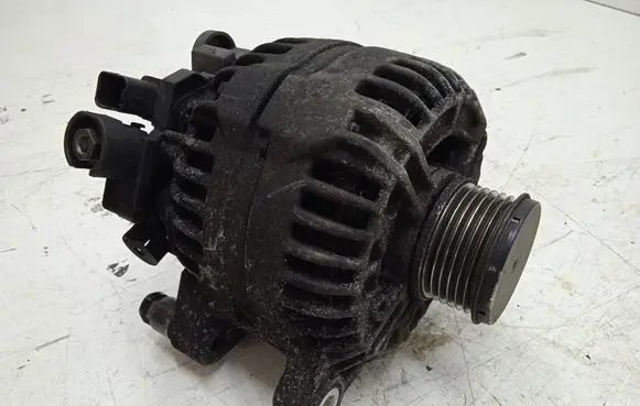 Alfa Romeo 159 Generator/alternator 9646321880