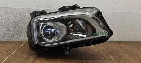 Hyundai Kona I Headlight/headlamp 92102J9000