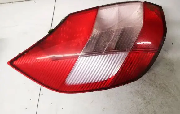 Renault Scenic II - Grand scenic II Rear/tail lights 8200127704 8200127704-e