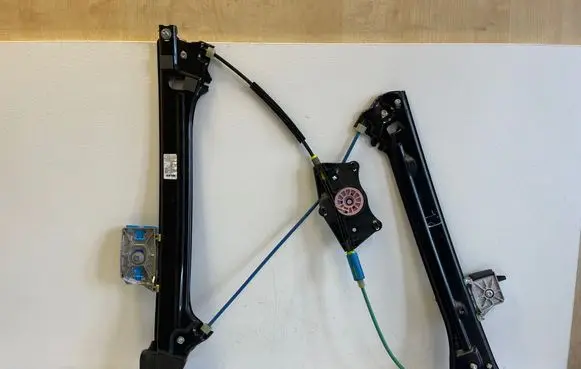 Audi A5 Front window lifting mechanism without motor 8W8837461
