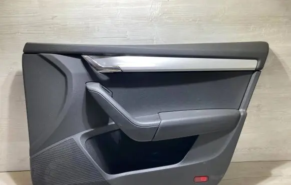 Skoda Octavia Mk3 (5E) Front door card panel trim 5E1867014A