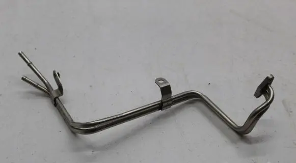 Volkswagen PASSAT B8 Coolant pipe/hose 04E122157M