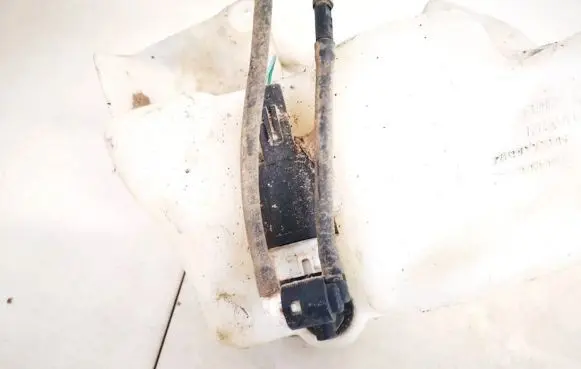Renault Laguna III Windscreen/windshield washer pump