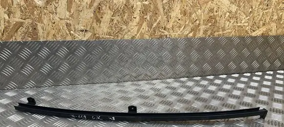 Toyota RAV 4 (XA40) Rear door windshield rail