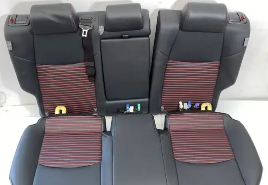 Toyota RAV 4 (XA50) Rear seat 