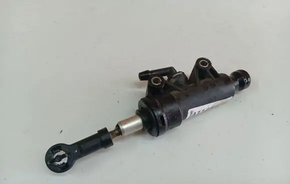 Peugeot 807 Clutch master cylinder