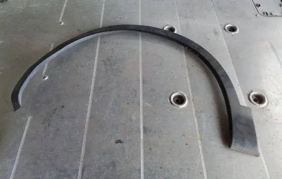 Nissan Qashqai+2 Front arch trim 63811BR01A