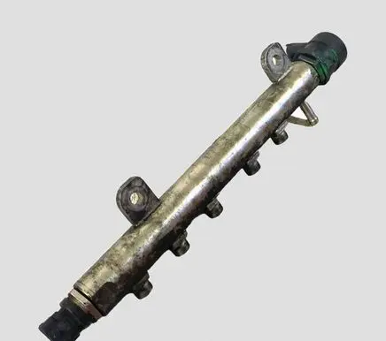 Opel Vectra C Fuel main line pipe 0445214056 069101L 0281002507