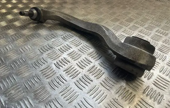 Front lower control arm/wishbone