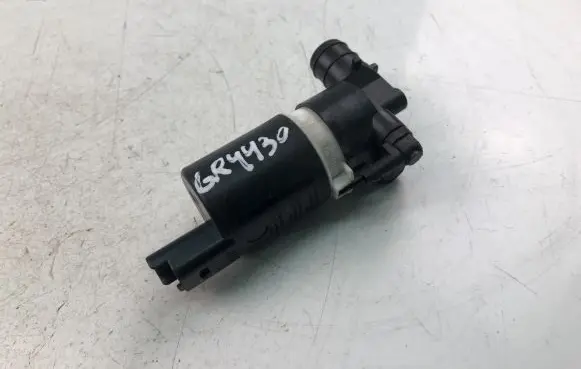 Dacia Sandero Windscreen/windshield washer pump 286203634R