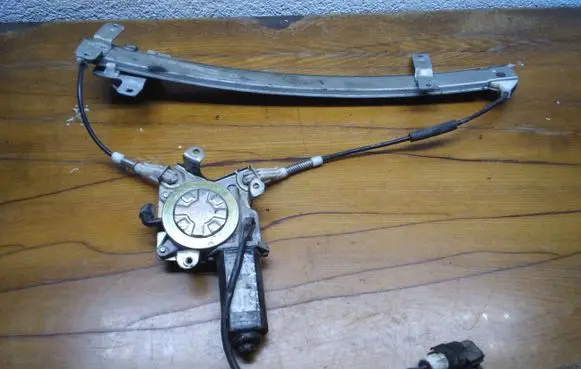 Hyundai Lantra I Rear door window regulator with motor 9881033000