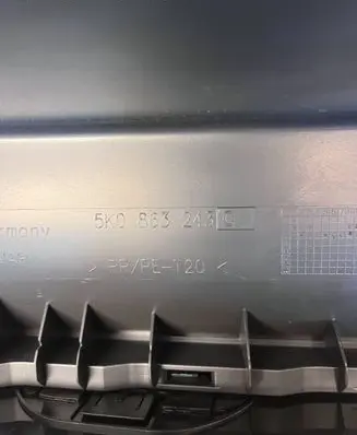 Volkswagen Golf Plus Center console 5K0863243C