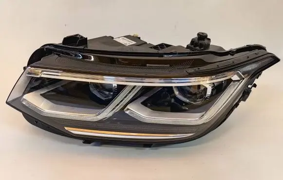 Volkswagen Tiguan Headlight/headlamp 5NB94101C