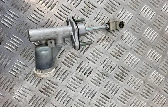 Fiat Fullback Clutch master cylinder 