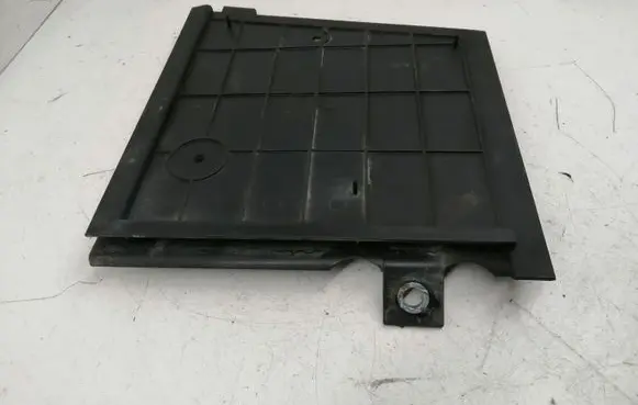 Volkswagen Multivan T5 Battery tray heat shield 7H0915438A 7H0915438