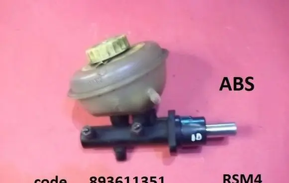 Audi 80 90 B3 Master brake cylinder 893611351 RSM4
