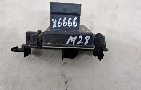 Ford Focus Glow plug pre-heat relay JX6112B533