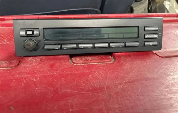 BMW 5 E39 Screen/display/small screen 65828360736 7608734040