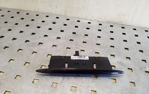 Mercedes-Benz A W169 Parking PDC sensor display screen A0015423723
